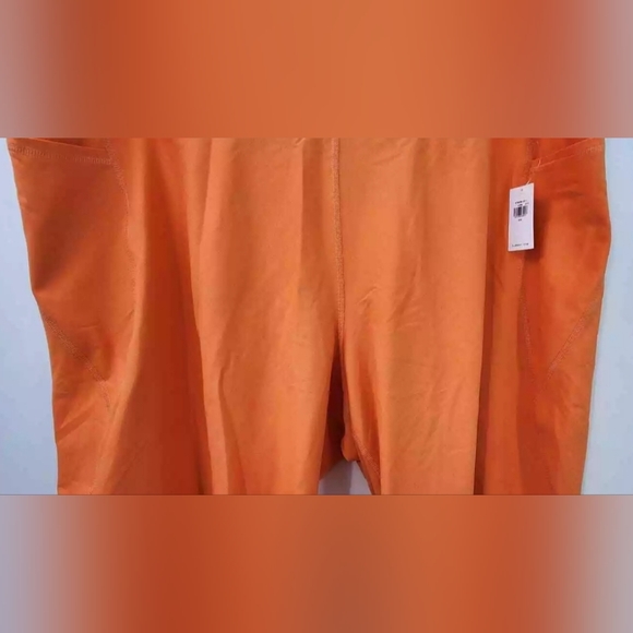 Old Navy High Rise Power Soft Bike Short, Orange, 4X - Picture 4 of 9